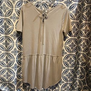 MOTE Peplum Hem Shirt Gray/Green Modal Knit Tunic Top Hi Low Excellent SMALL